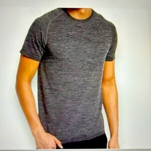 Zella Men’s Gym + Training Shirt